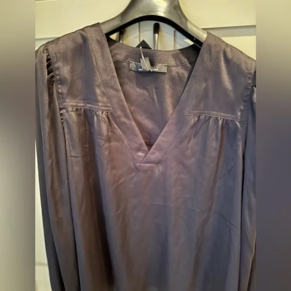 NWT White House Black Market Satin Elegant Black Blouse SZ L - Picture 5 of 16